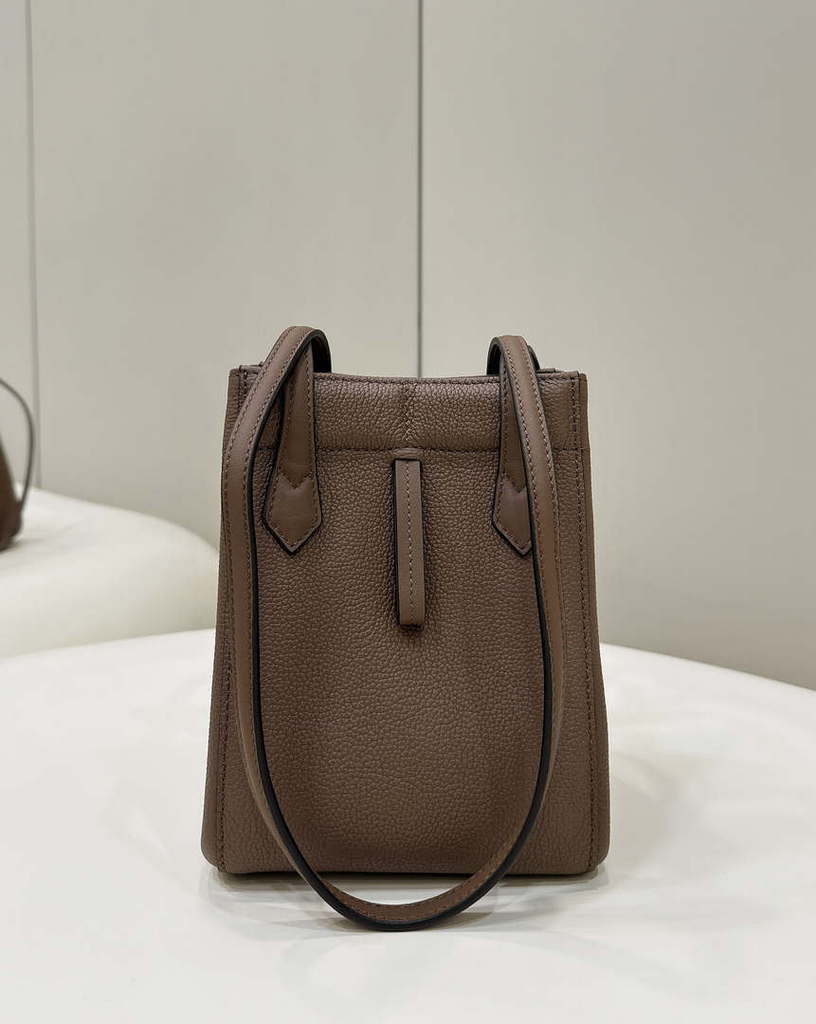 Fendi Mini Origami 8BS083 Brown leather mini bag that can be transformed 8626As