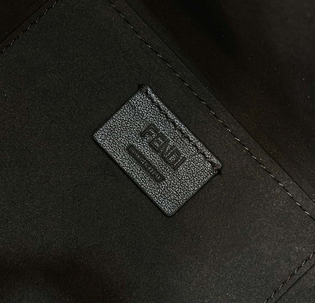 Fendi Mini Origami 8BS083 Brown leather mini bag that can be transformed 8626As