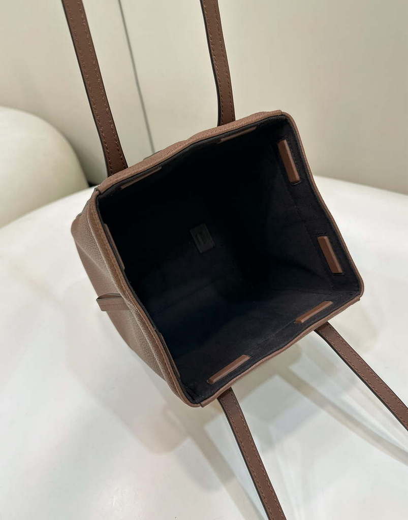 Fendi Mini Origami 8BS083 Brown leather mini bag that can be transformed 8626As