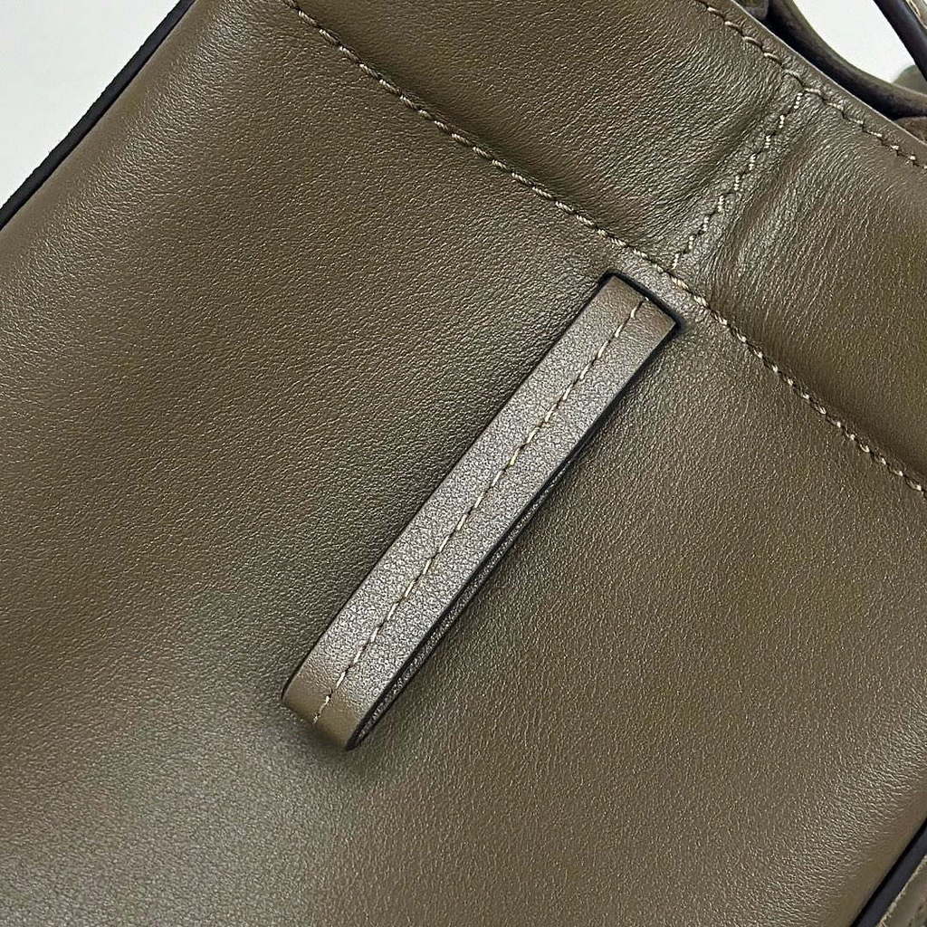 Fendi Mini Origami 8BS083 Dark Green leather mini bag that can be transformed 8626As