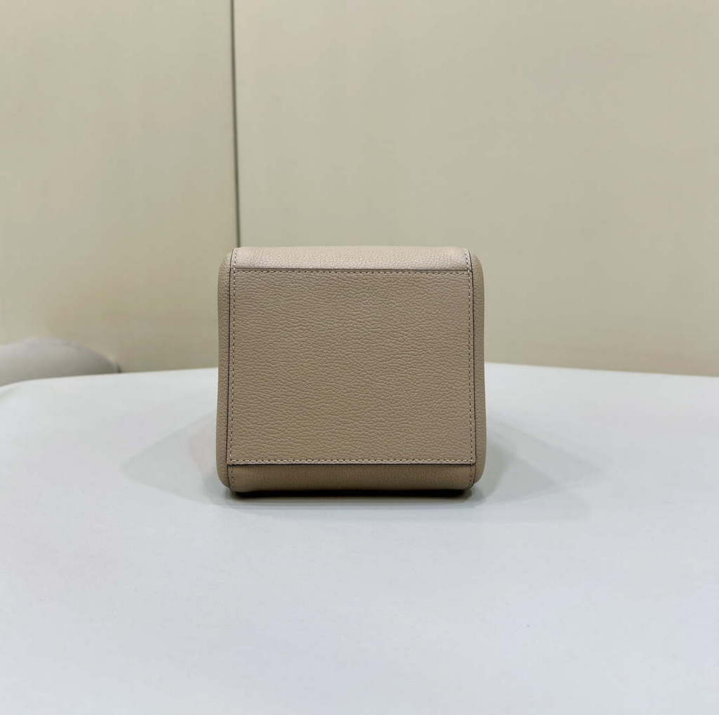 Fendi Mini Origami 8BS083 Dove gray leather mini bag that can be transformed 8626As