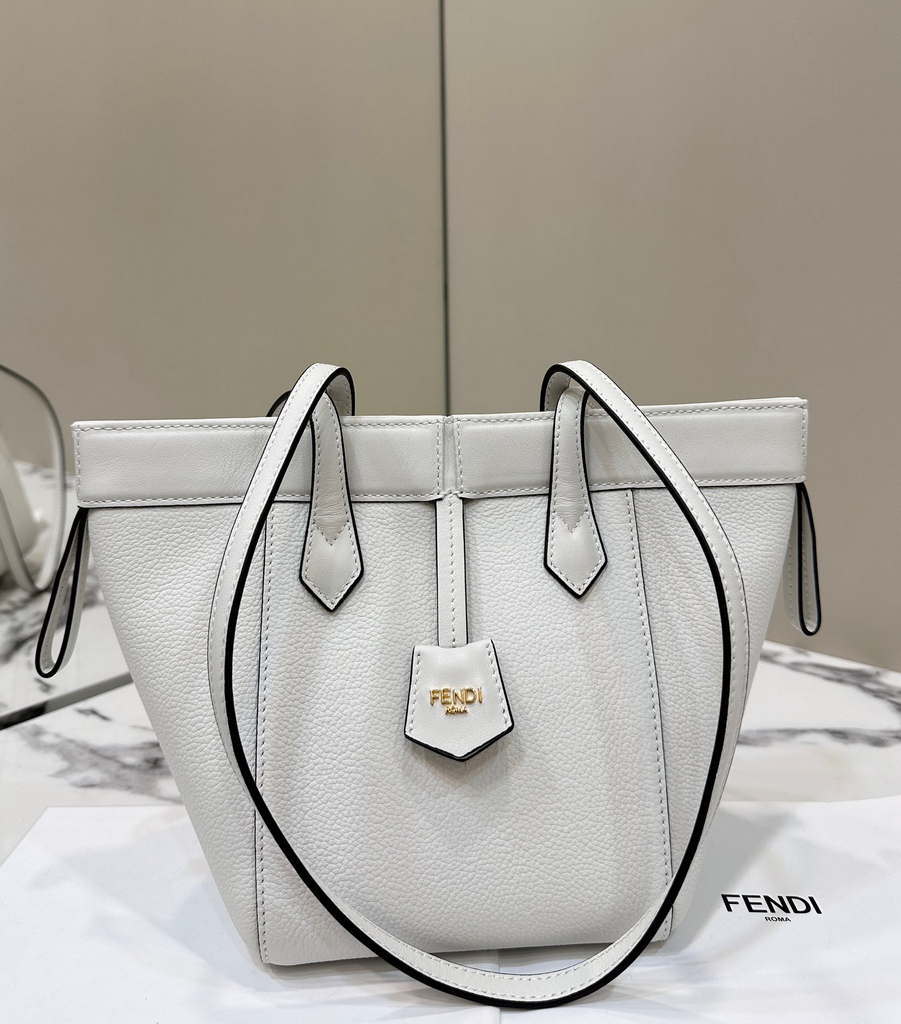 Fendi Mini Origami 8BS083 White leather mini bag that can be transformed 8626As