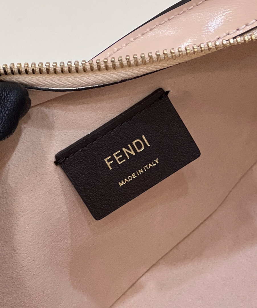 Fendi O¡¯Lock Swing Pink leather pouch 8BS068AHM0F1DMY 8573