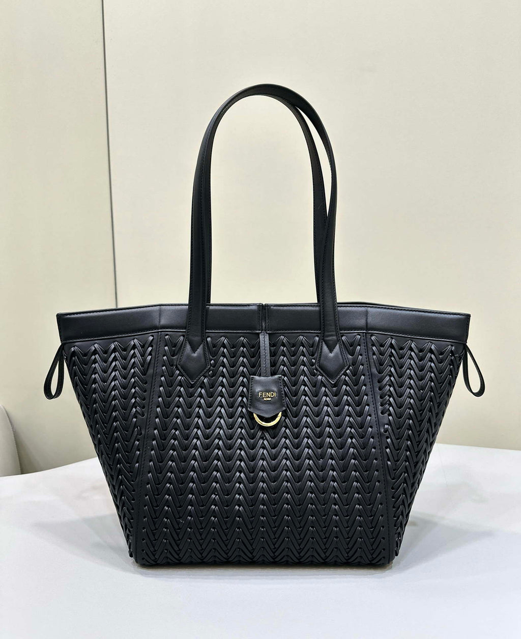 Fendi Origami Medium 8BH414 Black interlaced leather bag that can be transformed 8626