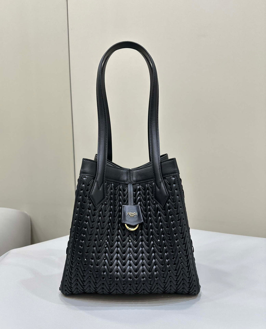 Fendi Origami Medium 8BH414 Black interlaced leather bag that can be transformed 8626