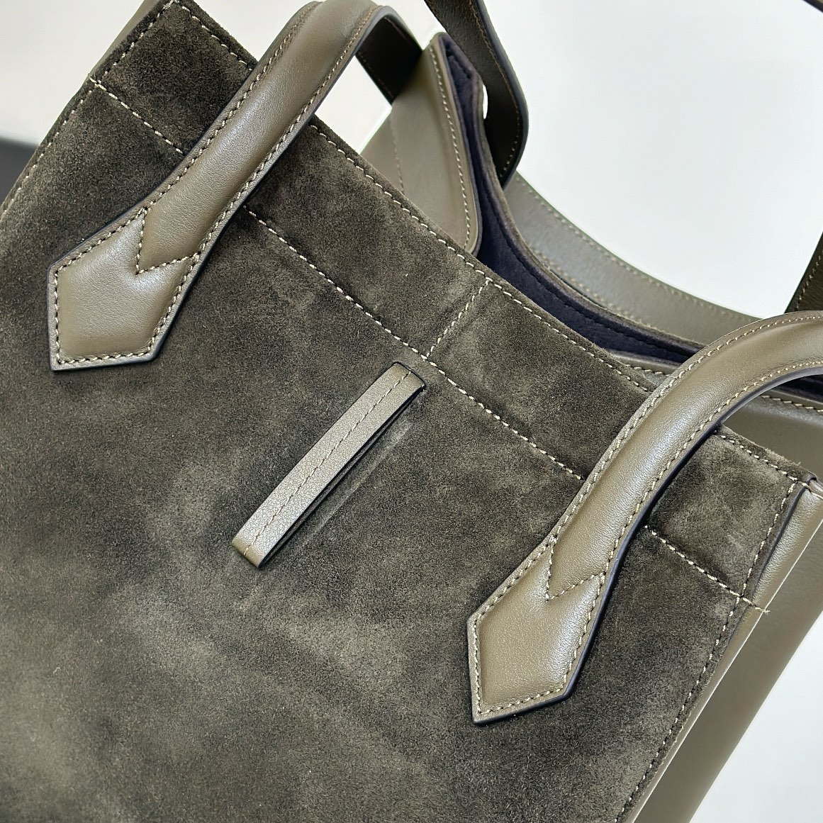 Fendi Origami Medium 8BH414 Dark Green leather bag that can be transformed 8626A