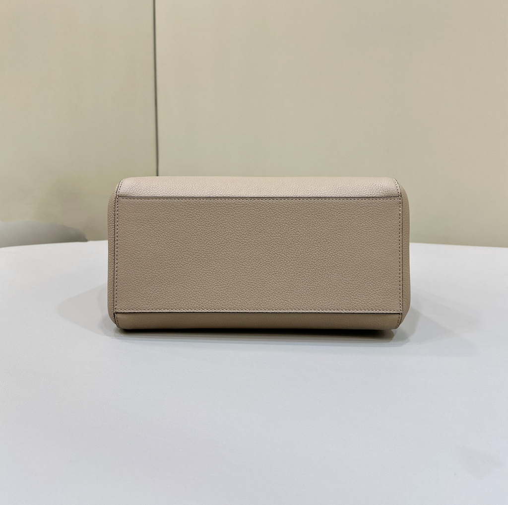 Fendi Origami Medium 8BH414 Dove Gray leather bag that can be transformed 8626A