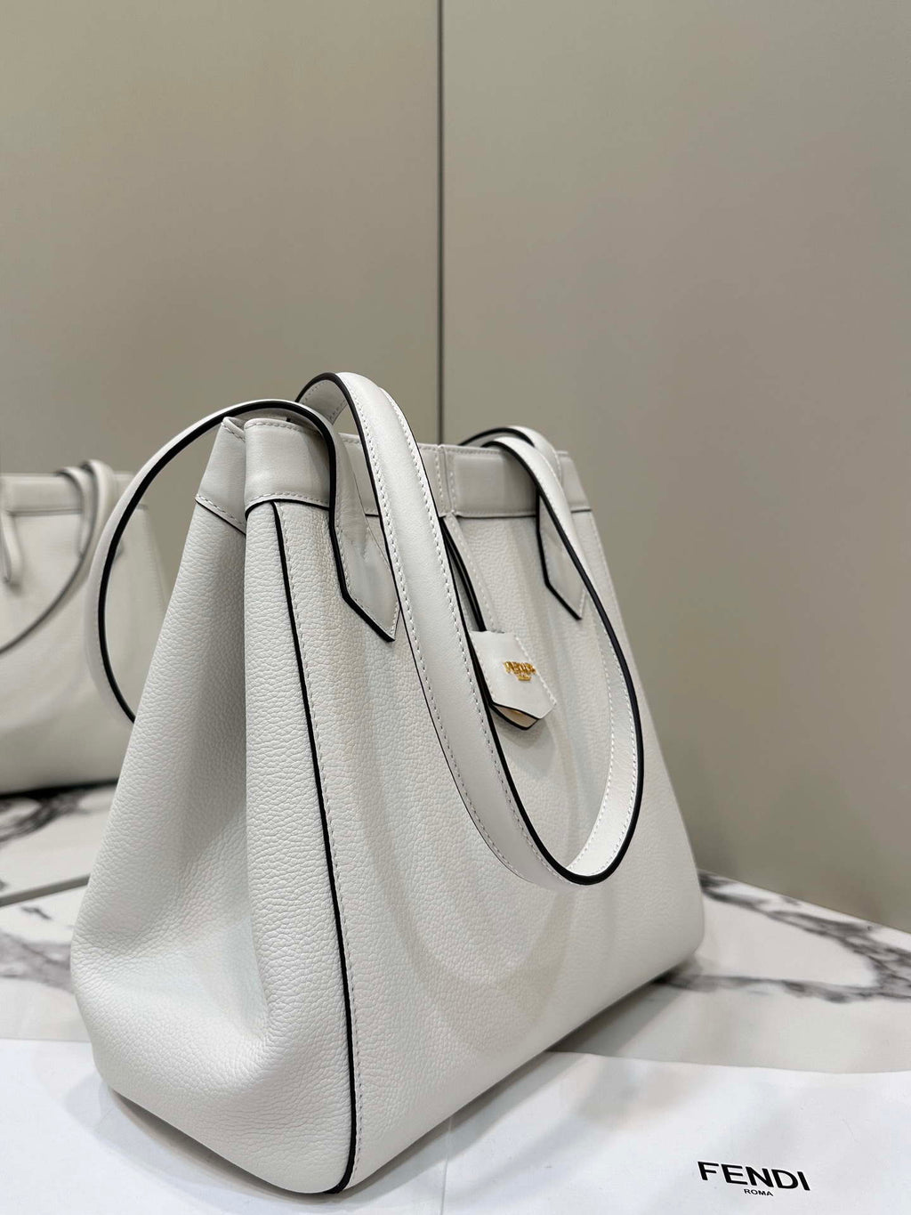 Fendi Origami Medium 8BH414 White leather bag that can be transformed 8626