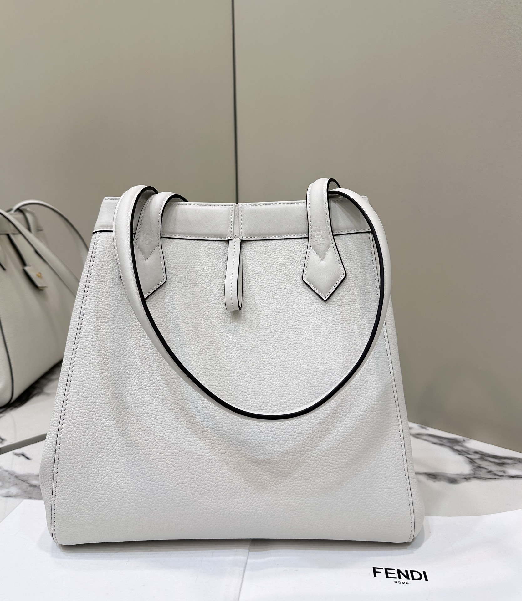 Fendi Origami Medium 8BH414 White leather bag that can be transformed 8626