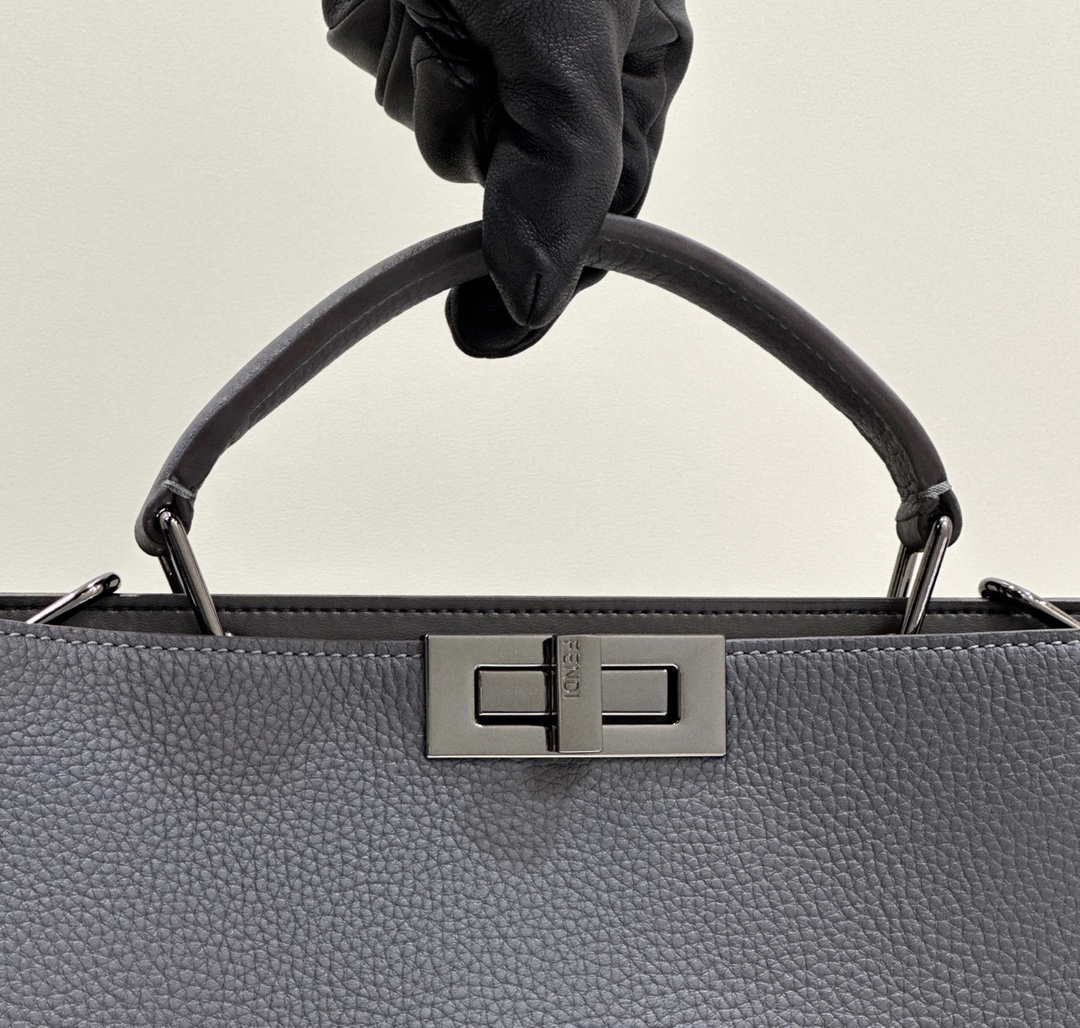 Fendi Peekaboo ISeeU Medium Dark Blue leather bag 7VA529