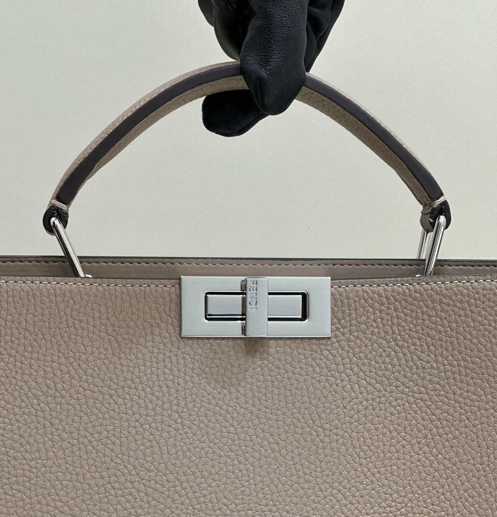 Fendi Peekaboo ISeeU Medium Dove Gray leather bag 7VA529