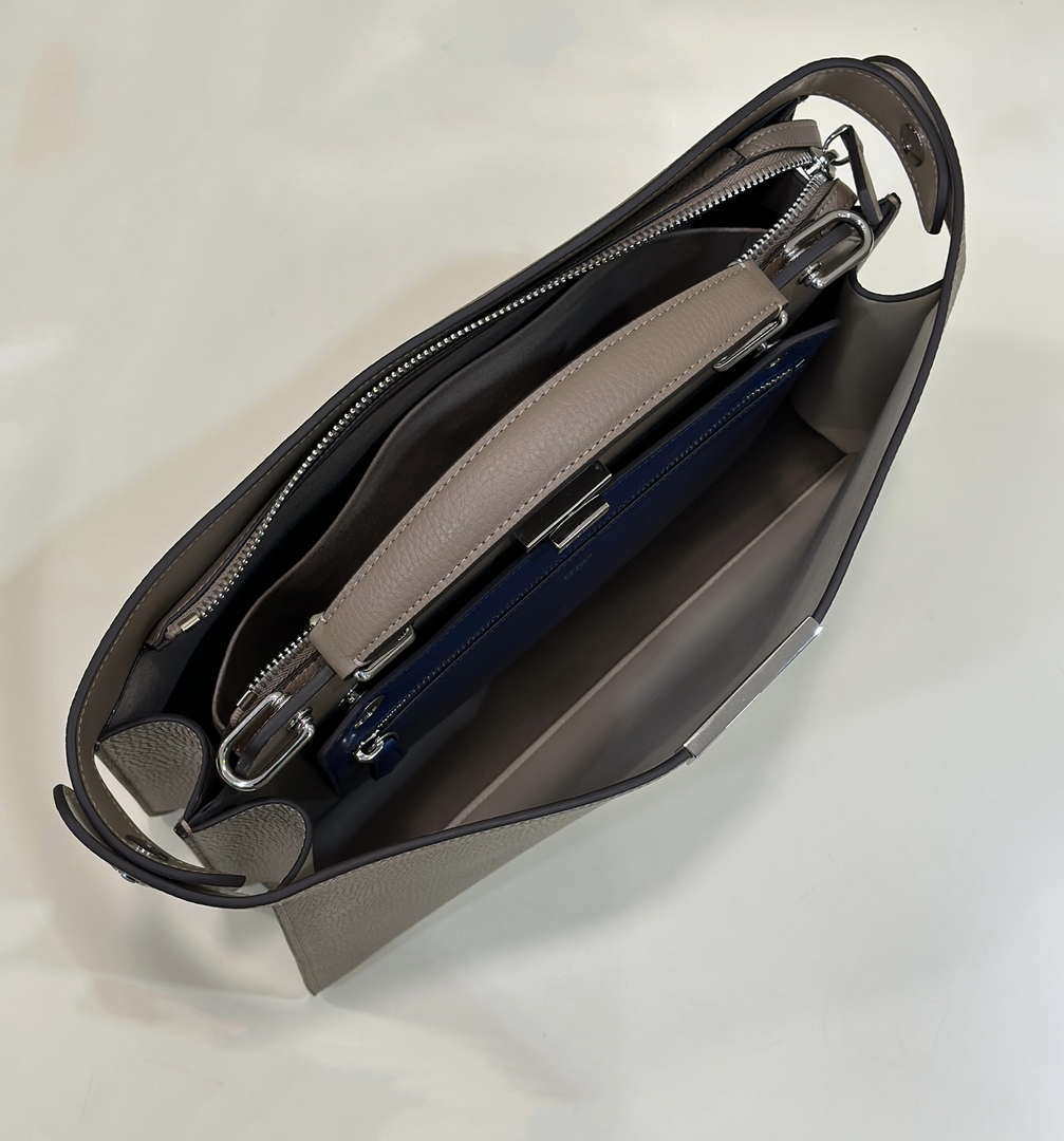 Fendi Peekaboo ISeeU Medium Dove Gray leather bag 7VA529