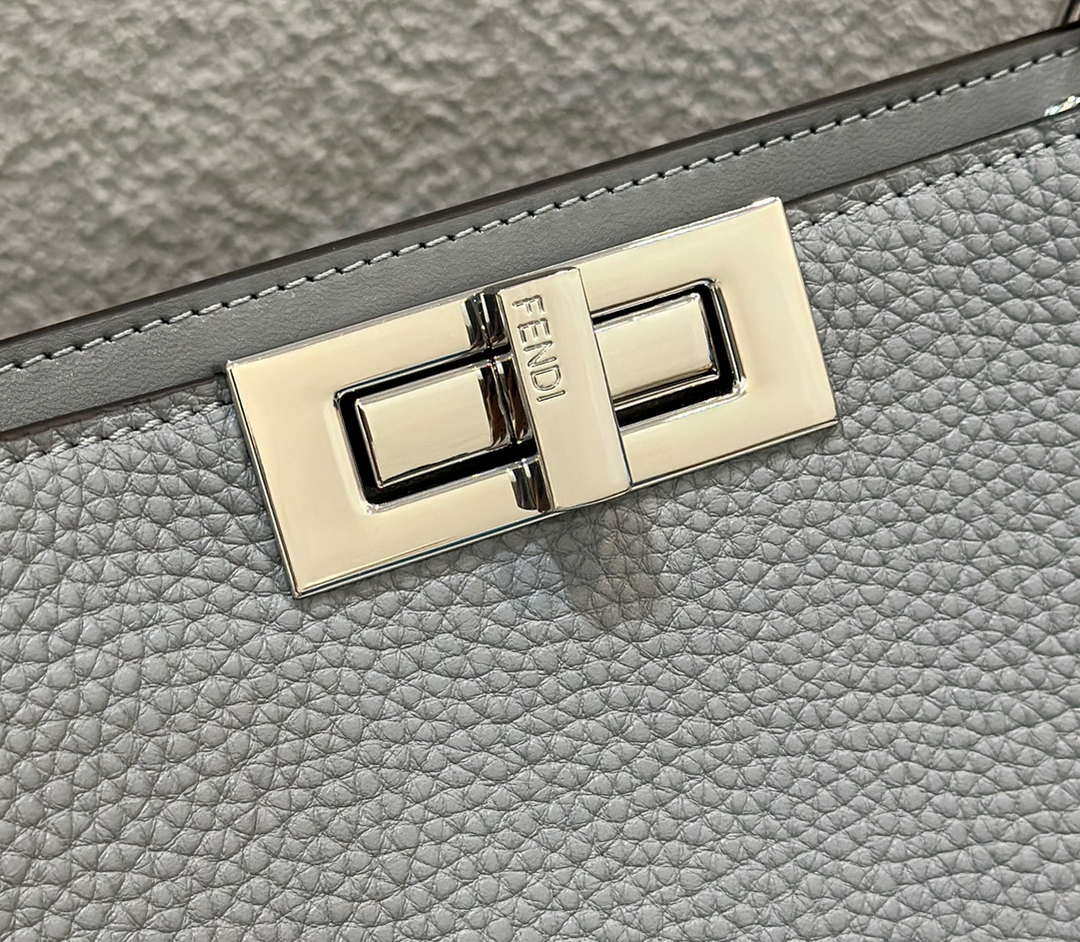 Fendi Peekaboo ISeeU Medium Gray leather bag 7VA529