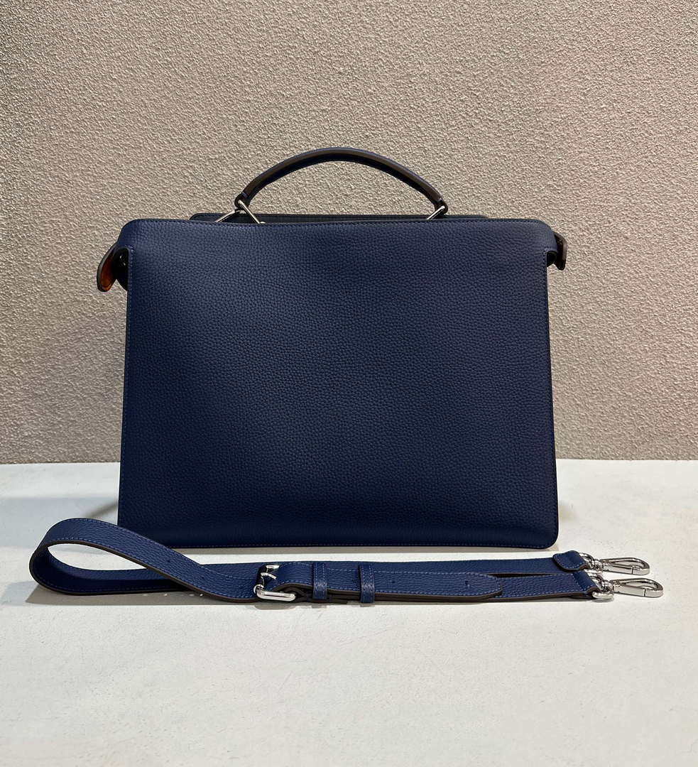 Fendi Peekaboo ISeeU Medium Navy Blue leather bag 7VA529