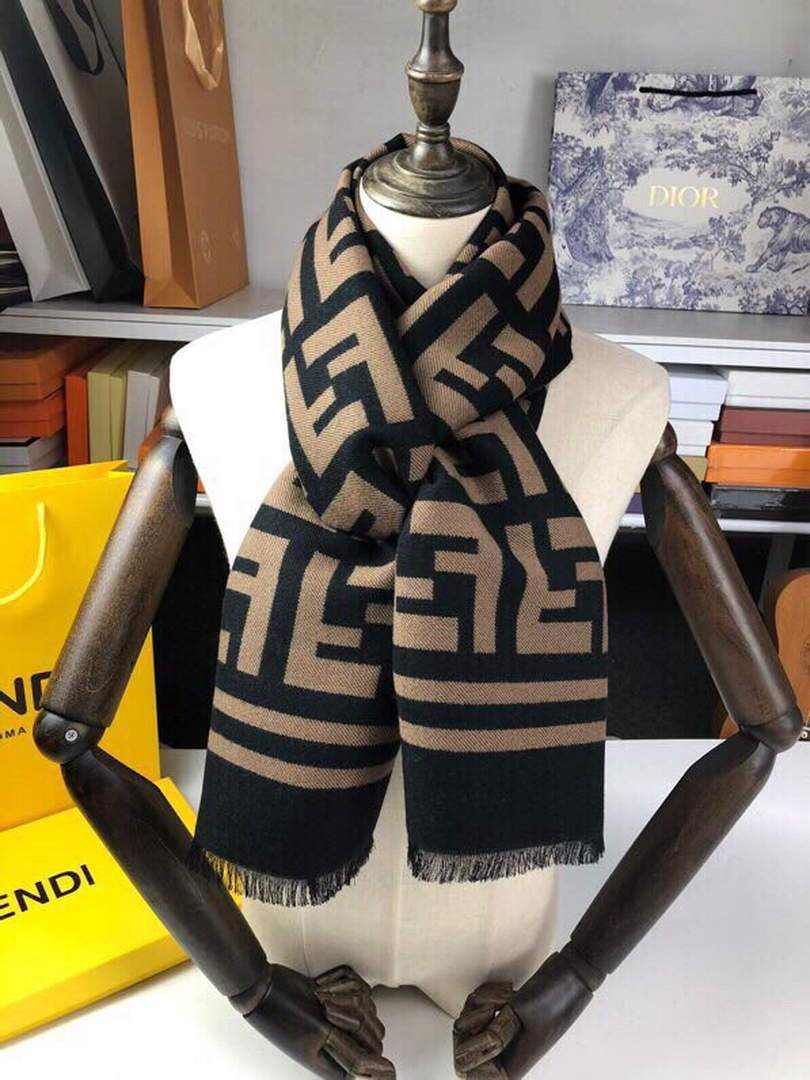 Fendi Scarves Designer Fendi Shawl Scarf 80002