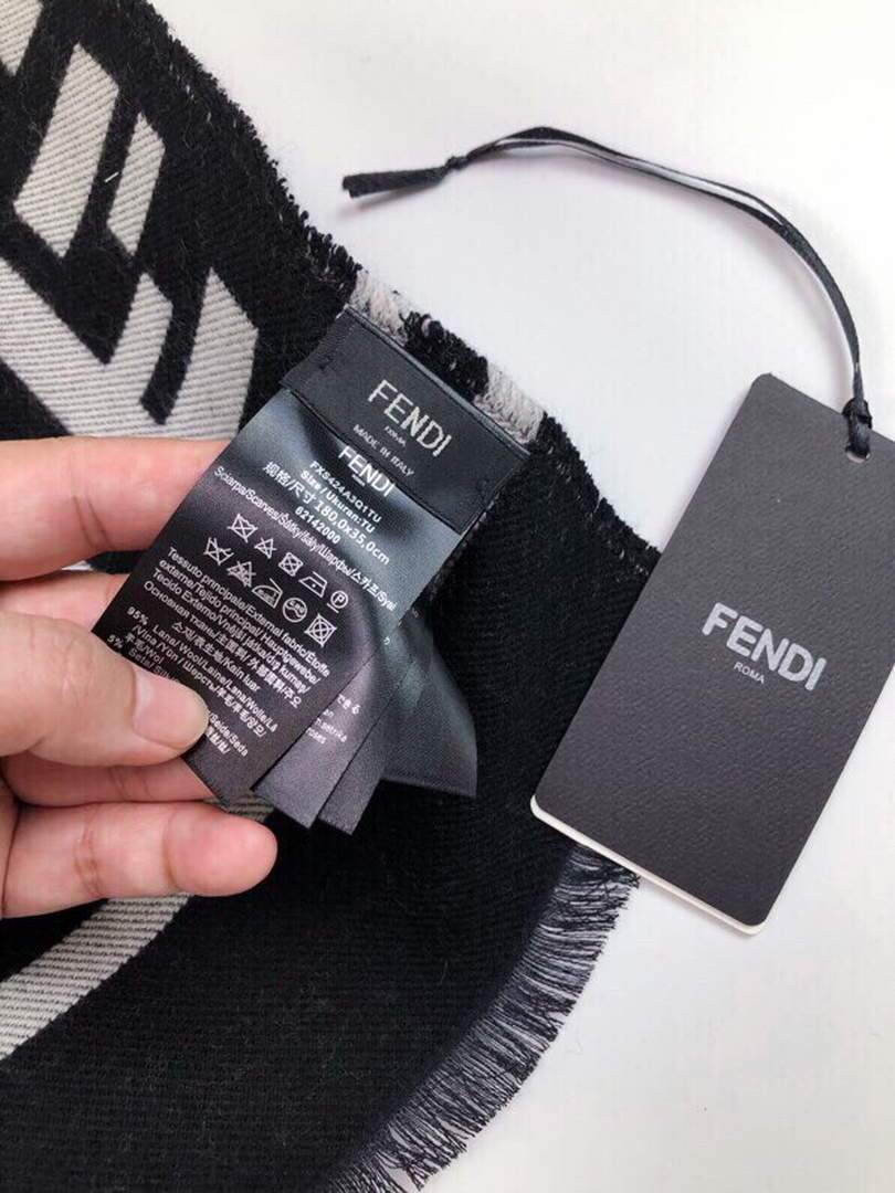 Fendi Scarves Designer Fendi Shawl Scarf 80001