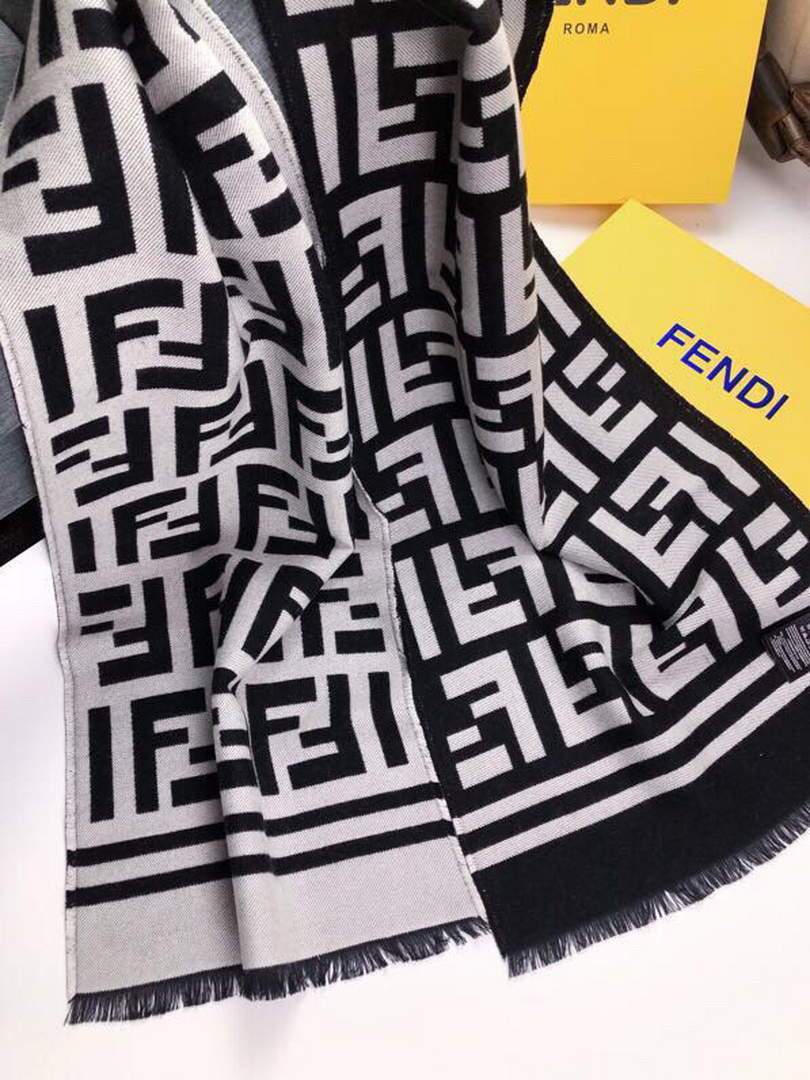 Fendi Scarves Designer Fendi Shawl Scarf 80001