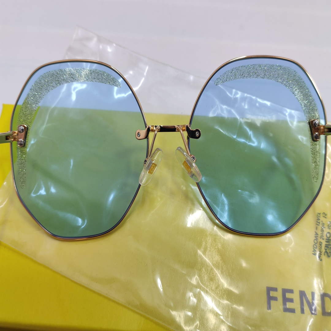 Fendi Sunglasses Fashion Fendi Sports Leisure Sunglasses 992300