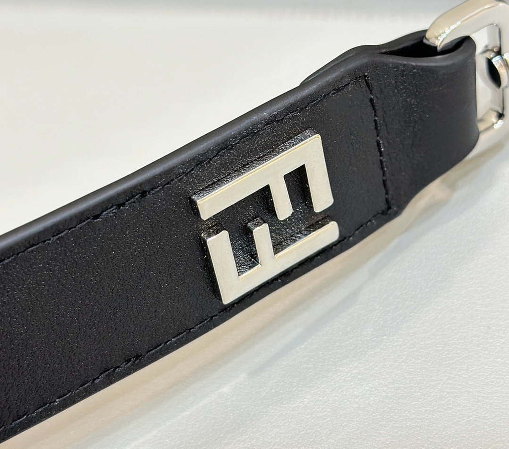 FENDI Thin Zipper Messenger Bag 7VA390 Black FF jacquard fabric bag 8631