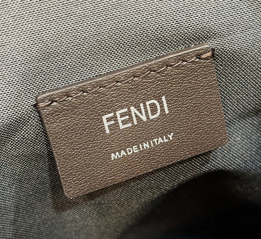 FENDI Thin Zipper Messenger Bag 7VA390 Brown FF jacquard fabric bag 8631
