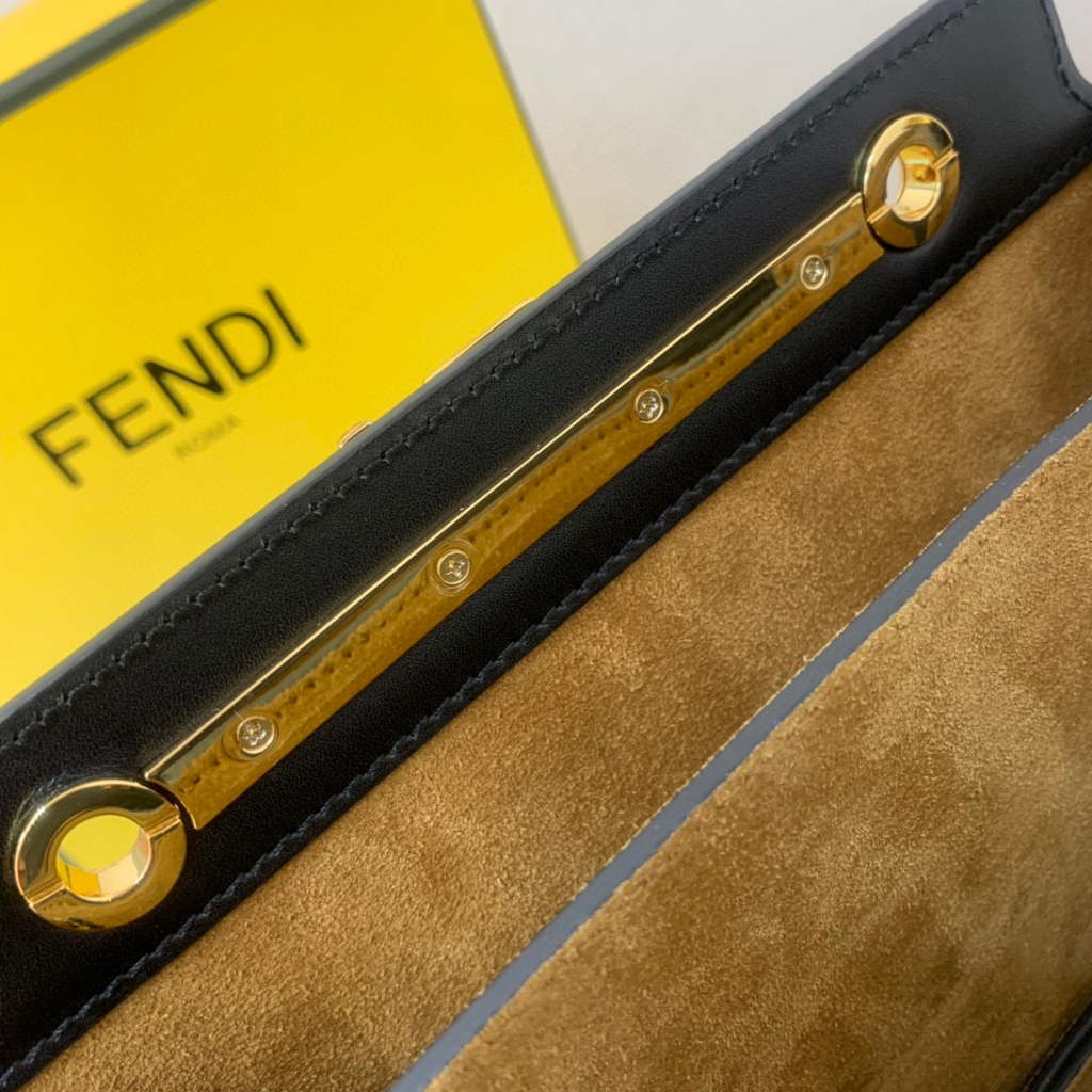 Fendi Touch Black leather Bag 8BT349
