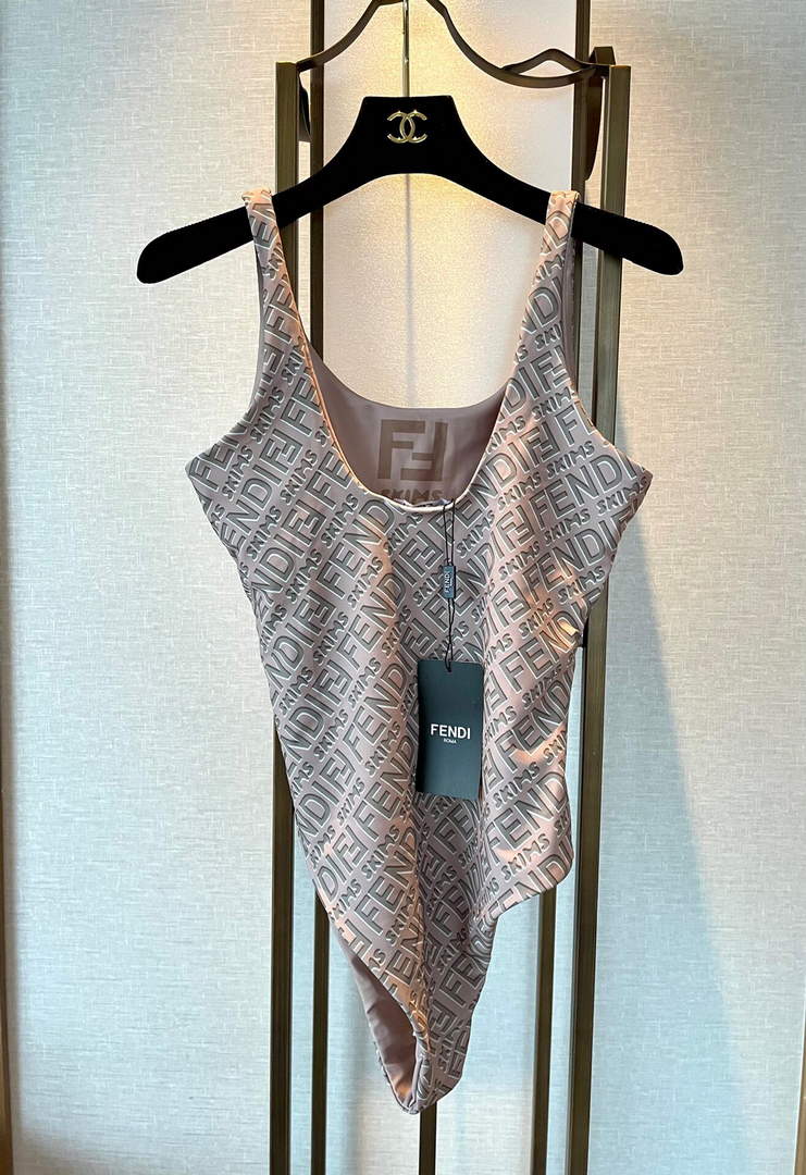 Fendi Women's swimsuit with Fendi Bikini FXB975
