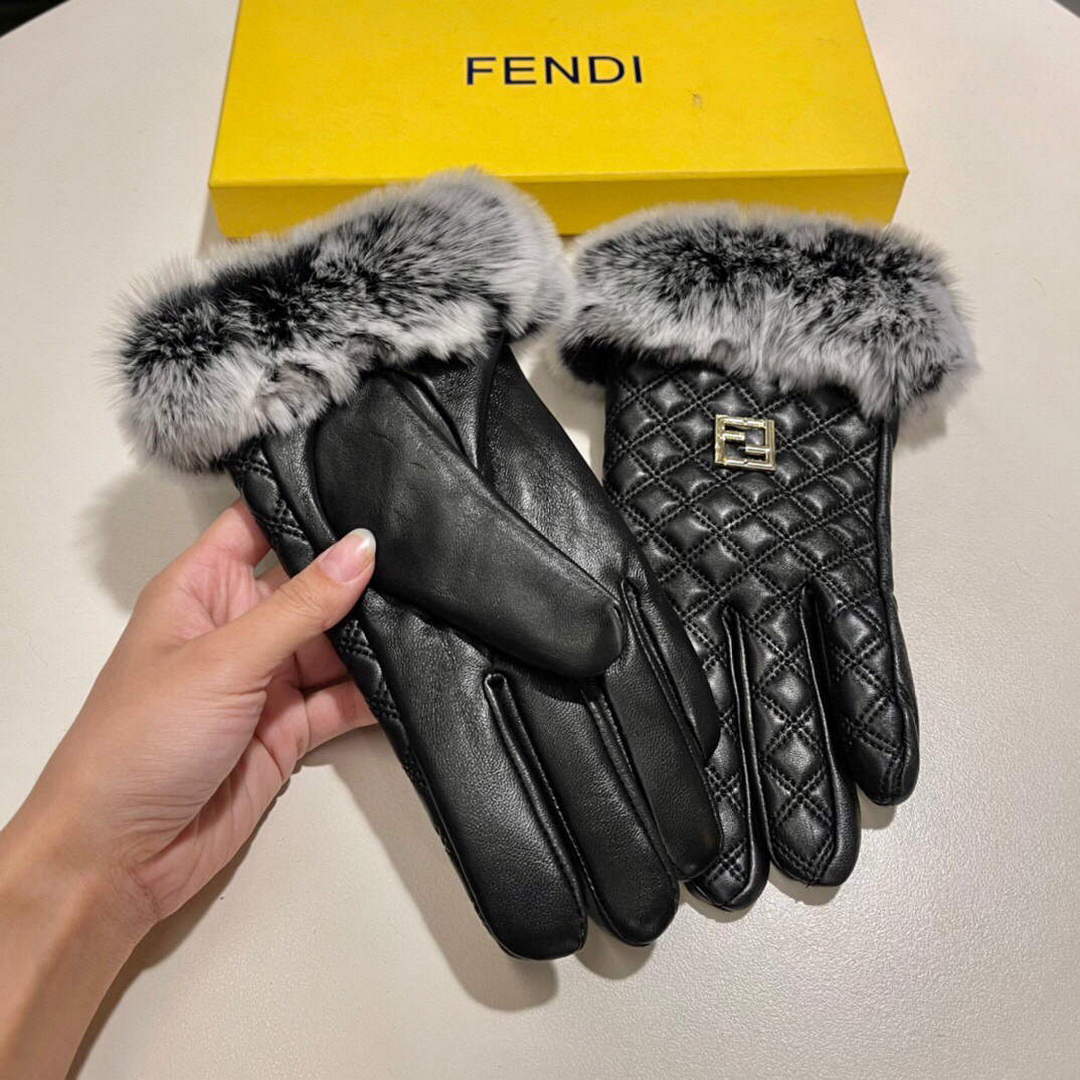Fendi Women's Gloves Marmont Chevron Leather Gloves F88603