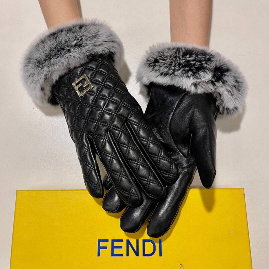 Fendi Women's Gloves Marmont Chevron Leather Gloves F88603