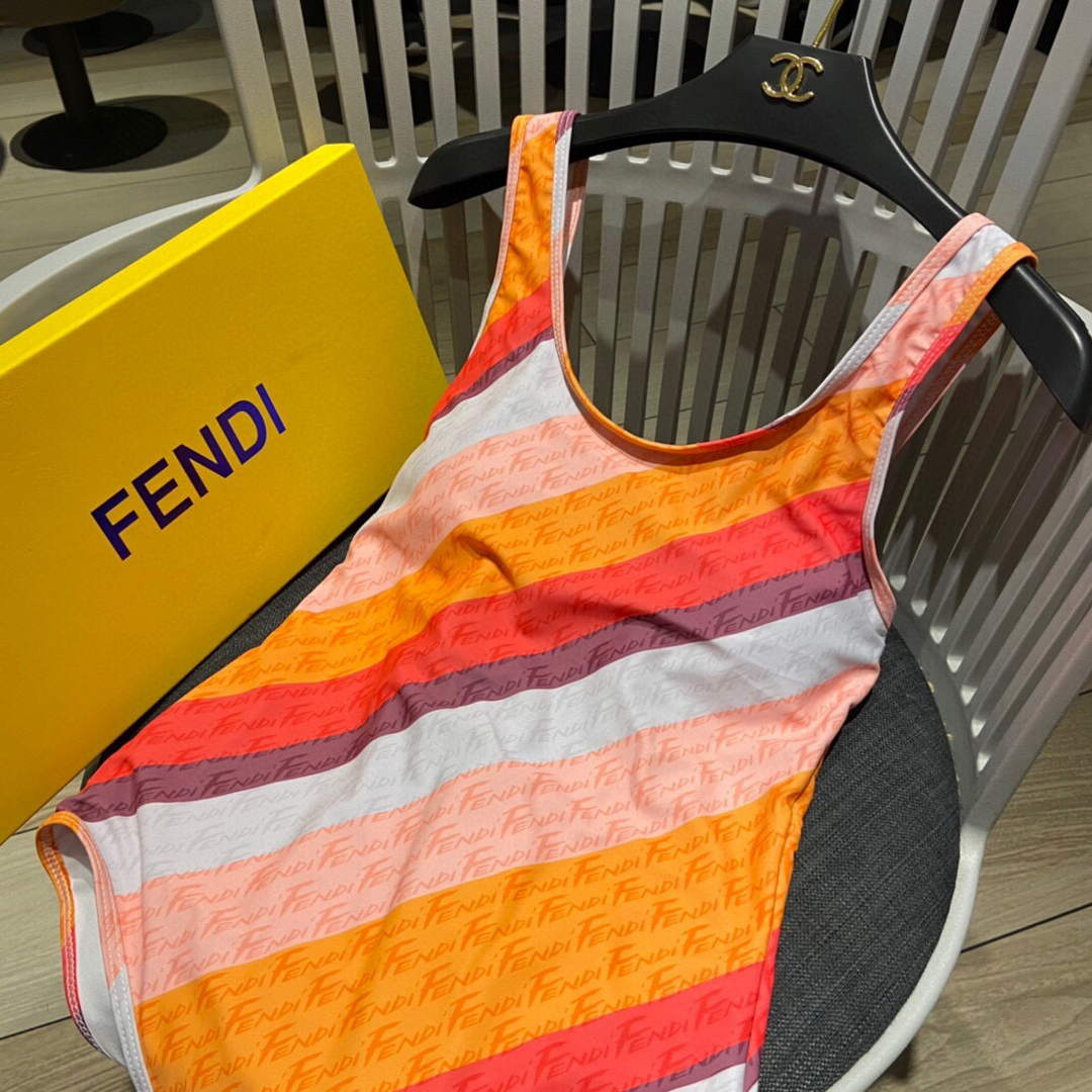 Fendi Women's swimsuit with Fendi Bikini FXB977