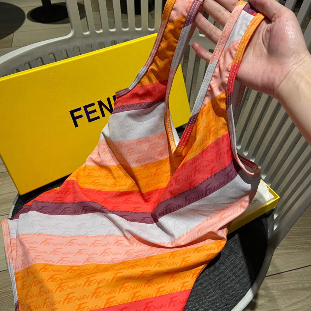 Fendi Women's swimsuit with Fendi Bikini FXB977