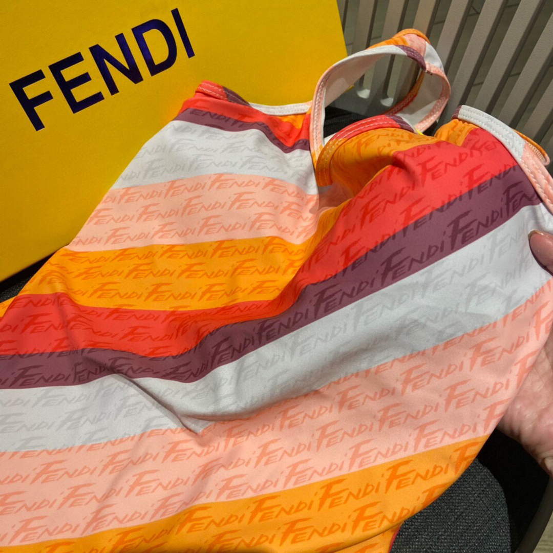 Fendi Women's swimsuit with Fendi Bikini FXB977
