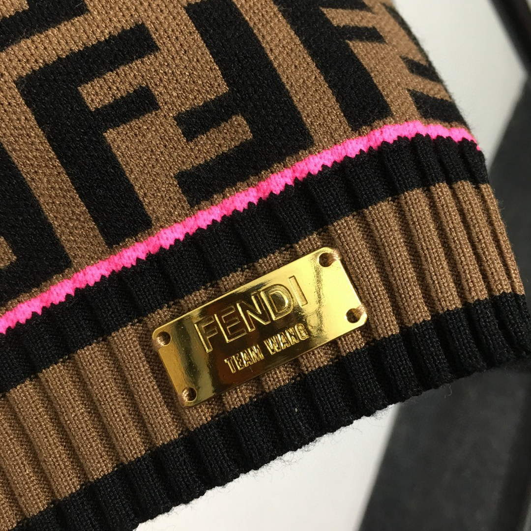 Fendi women's Sporty Top With Ff Motif F380021