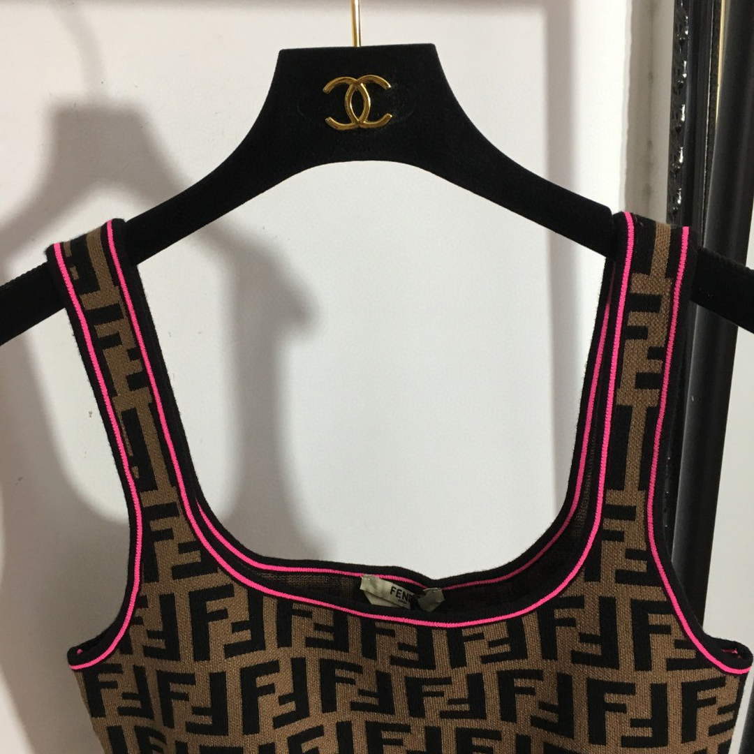 Fendi women's Sporty Top With Ff Motif F380021