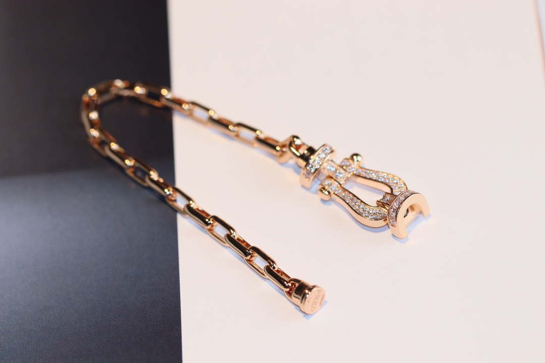 Fred FORCE 10 BRACELET XL model in 18k Pink gold with diamonds F23009