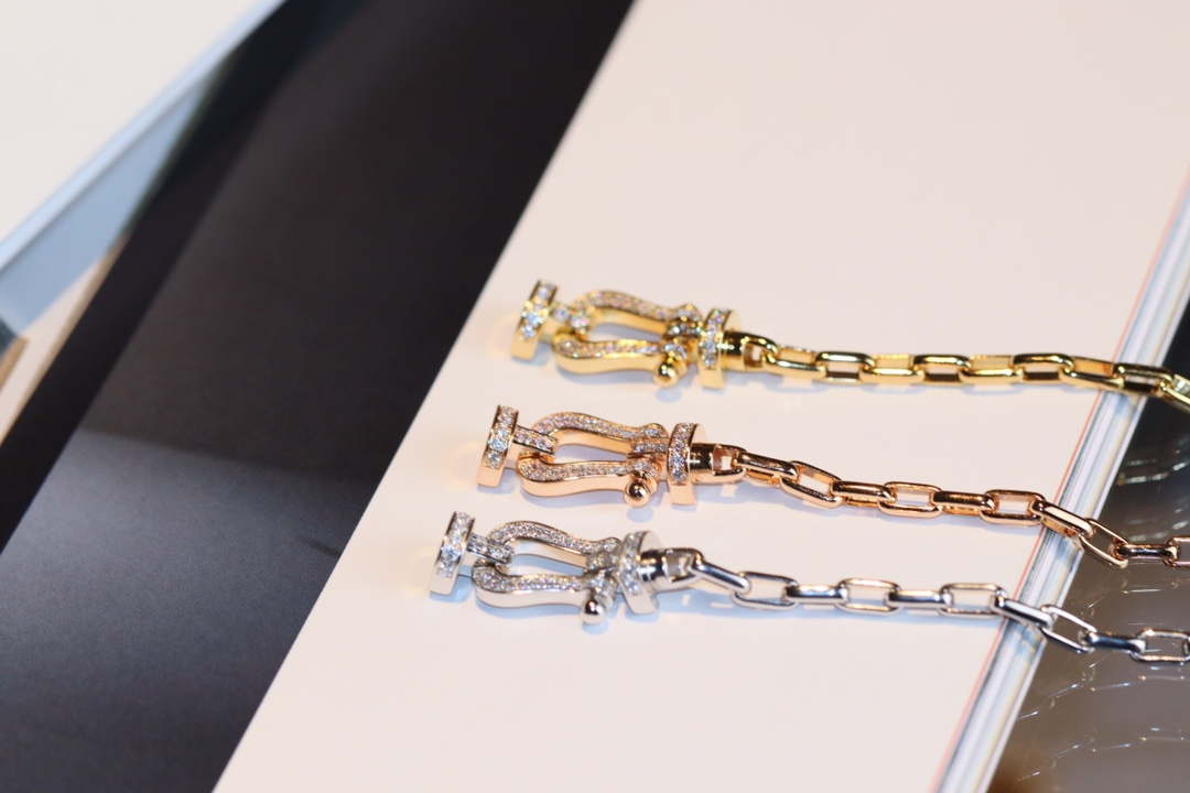 Fred FORCE 10 BRACELET XL model in 18k platinum gold with diamonds F23007