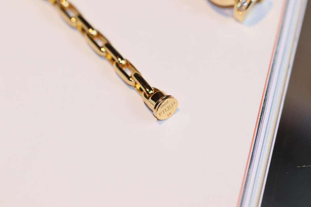 Fred FORCE 10 BRACELET XL model in 18k Yellow gold with diamonds F23008