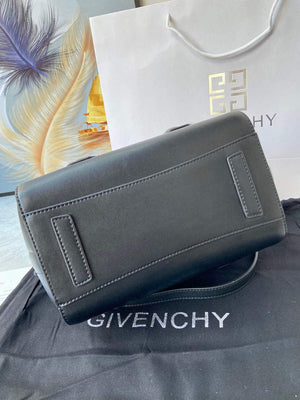 Givenchy BB50J0B00D Mini Antigona Lock Bag in Box Leather Black - Default Title - View 5