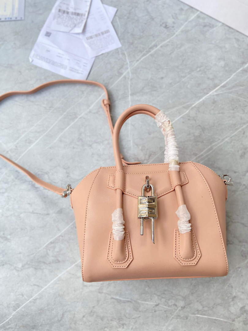 Givenchy BB50J0B00D Mini Antigona Lock Bag in Box Leather Light pink