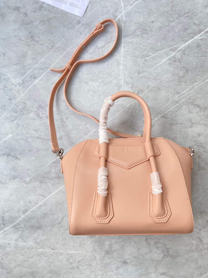 Givenchy BB50J0B00D Mini Antigona Lock Bag in Box Leather Light pink