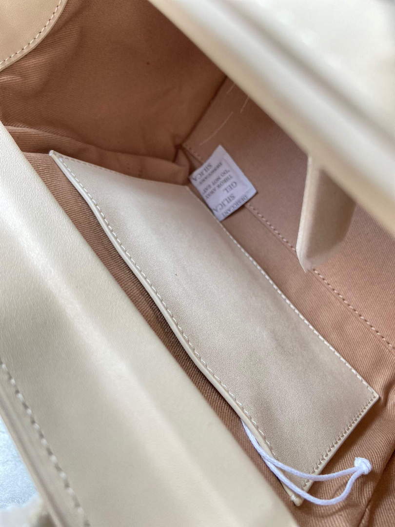 Givenchy BB50J0B00D Mini Antigona Lock Bag in Box Leather Beige