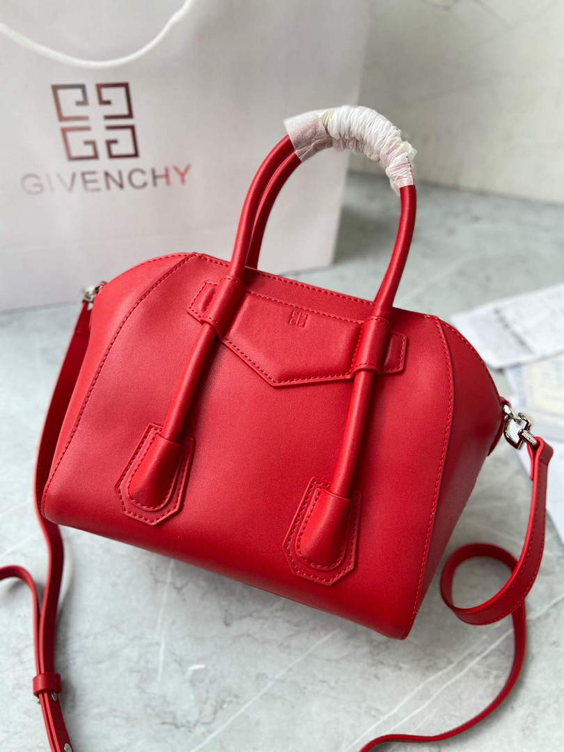 Givenchy BB50J0B00D Mini Antigona Lock Bag in Box Leather Red