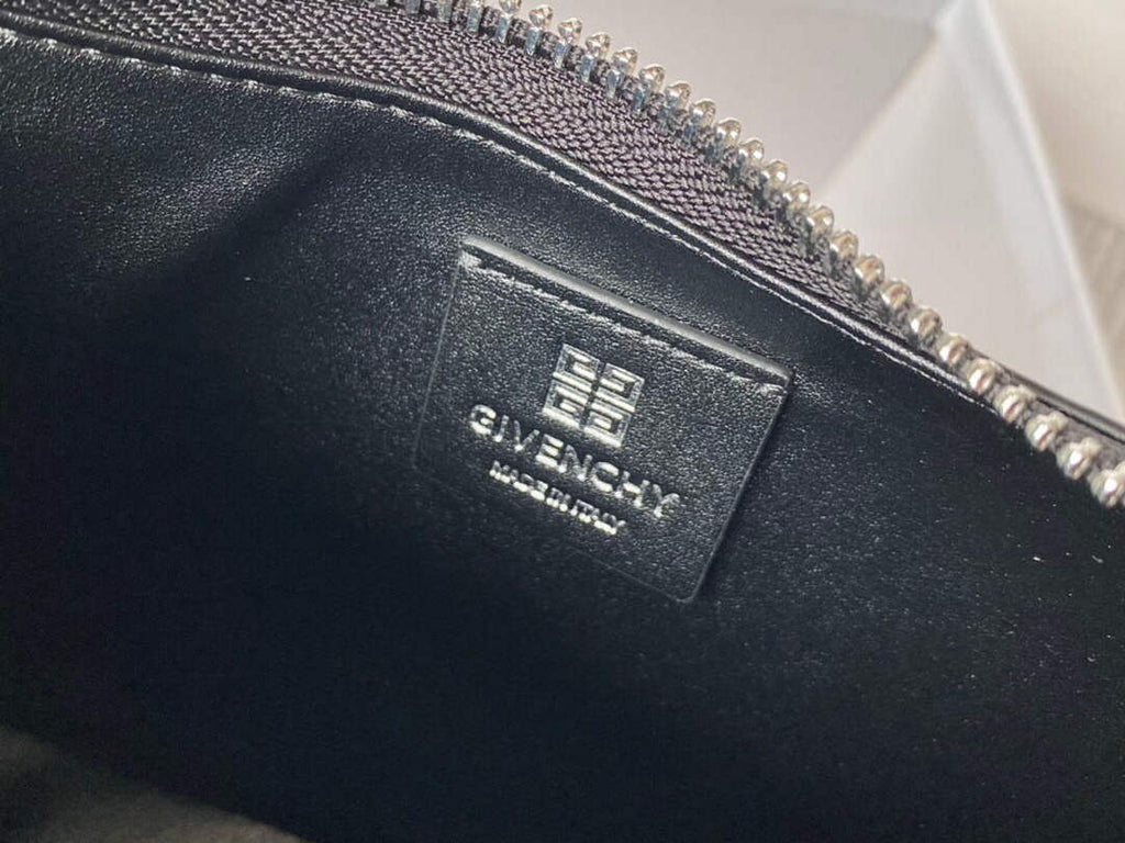 Givenchy BB50LGB1A4 Small Moon Cut Out bag in Leather Black