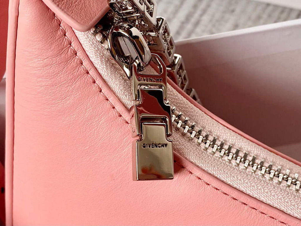 Givenchy BB50LGB1A4 Small Moon Cut Out bag in Leather Pink