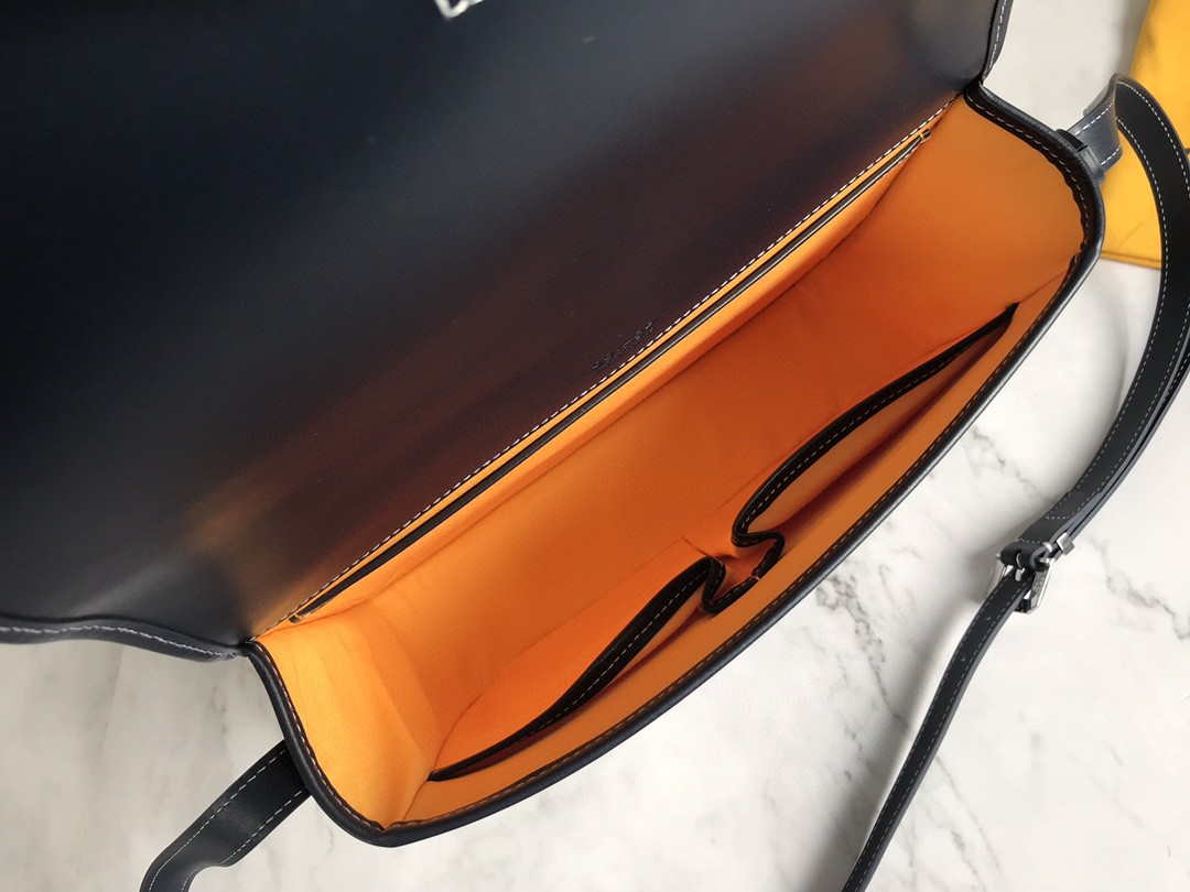 Goyard 2MMLTY01CL01P Belvedere MM Bag Black