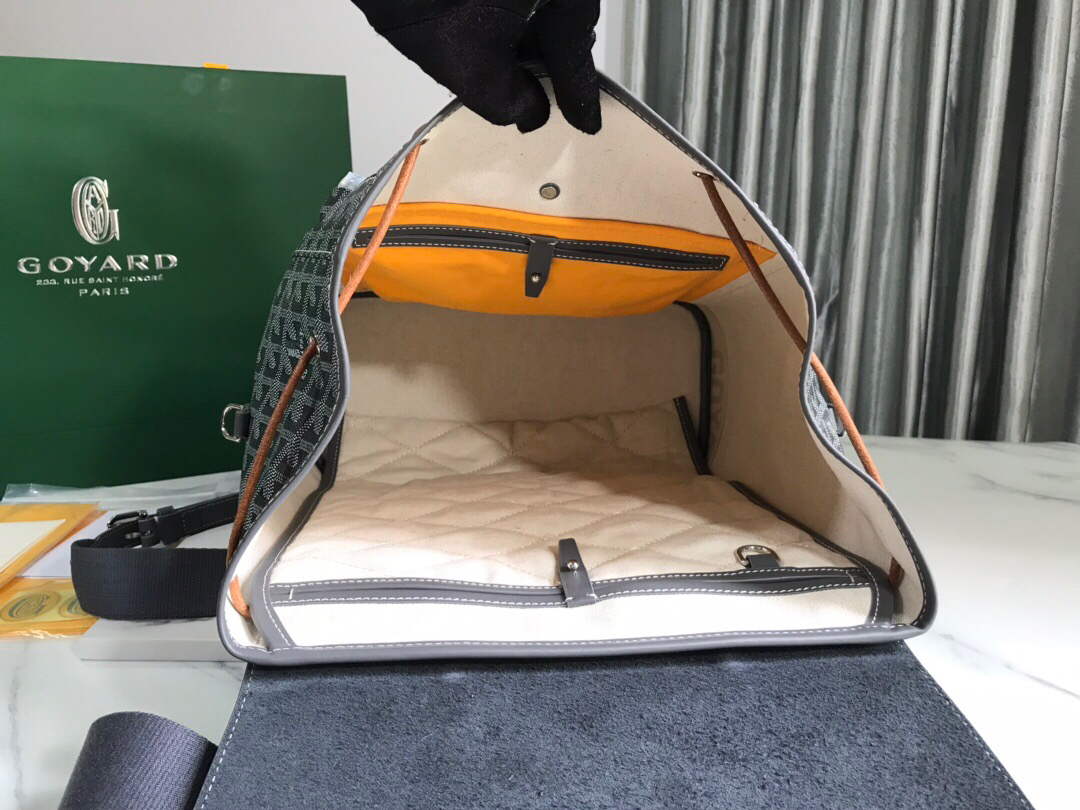 Goyard ALPIN2MMLTY Alpin MM Backpack Gray