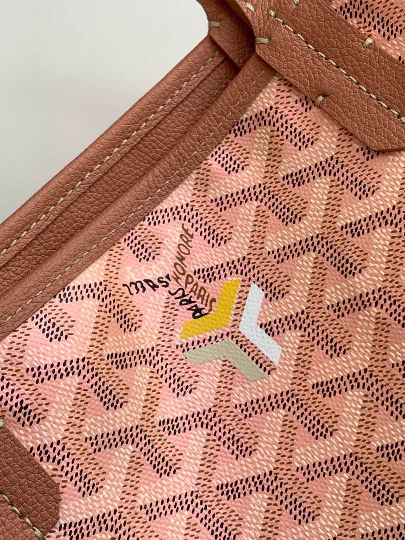 Goyard ANJOUSMINCG07TY07P Anjou Mini Bag Pearly Pink