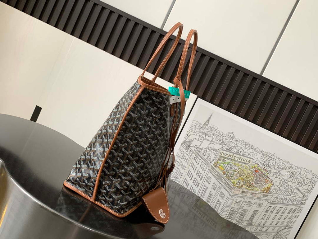 Goyard ANJOUSPMLCG03TY01P Anjou PM Bag Black and Tan