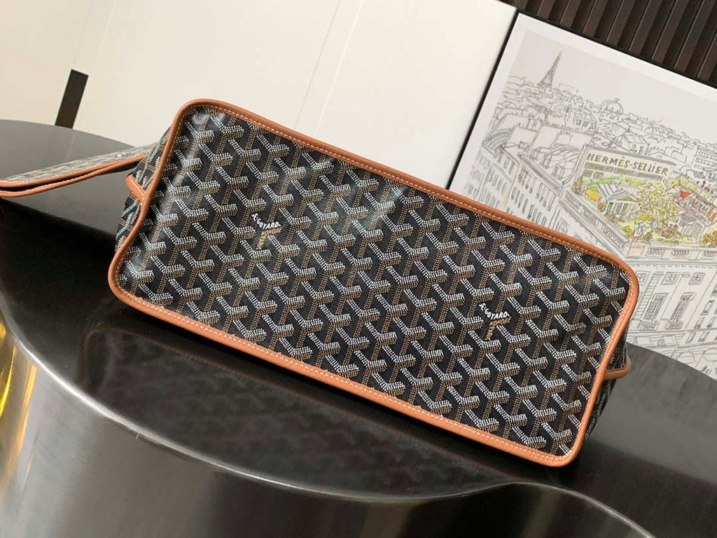 Goyard ANJOUSPMLCG03TY01P Anjou PM Bag Black and Tan