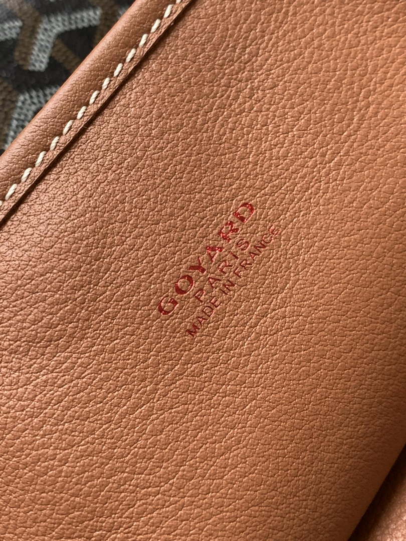 Goyard ANJOUSPMLCG03TY01P Anjou PM Bag Black and Tan