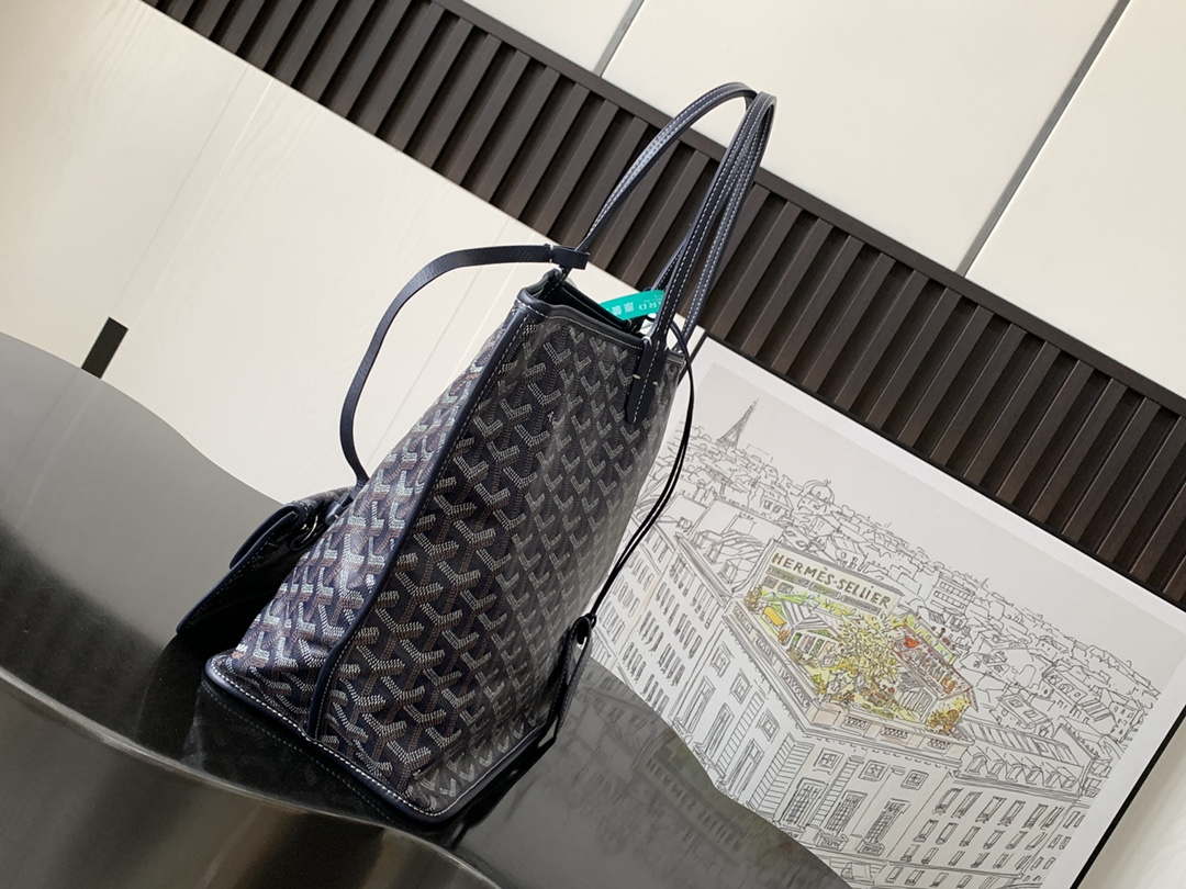 Goyard ANJOUSPMLCG03TY01P Anjou PM Bag Navy Blue